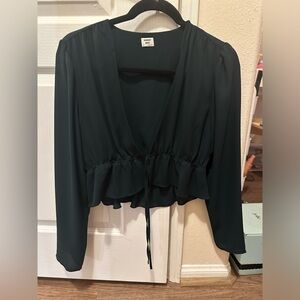Aritzia Sunday best front tie blouse